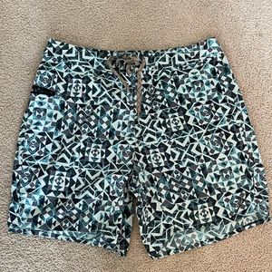 Patagonia men’s swim suit size 36” blue/grey geometric design.